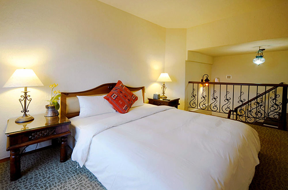 Promisedland Resort & Lagoon Shoufeng Exterior photo A bedroom at the hotel