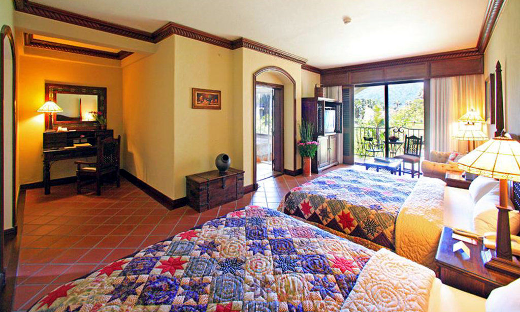 Promisedland Resort & Lagoon Shoufeng Exterior photo Deluxe Room