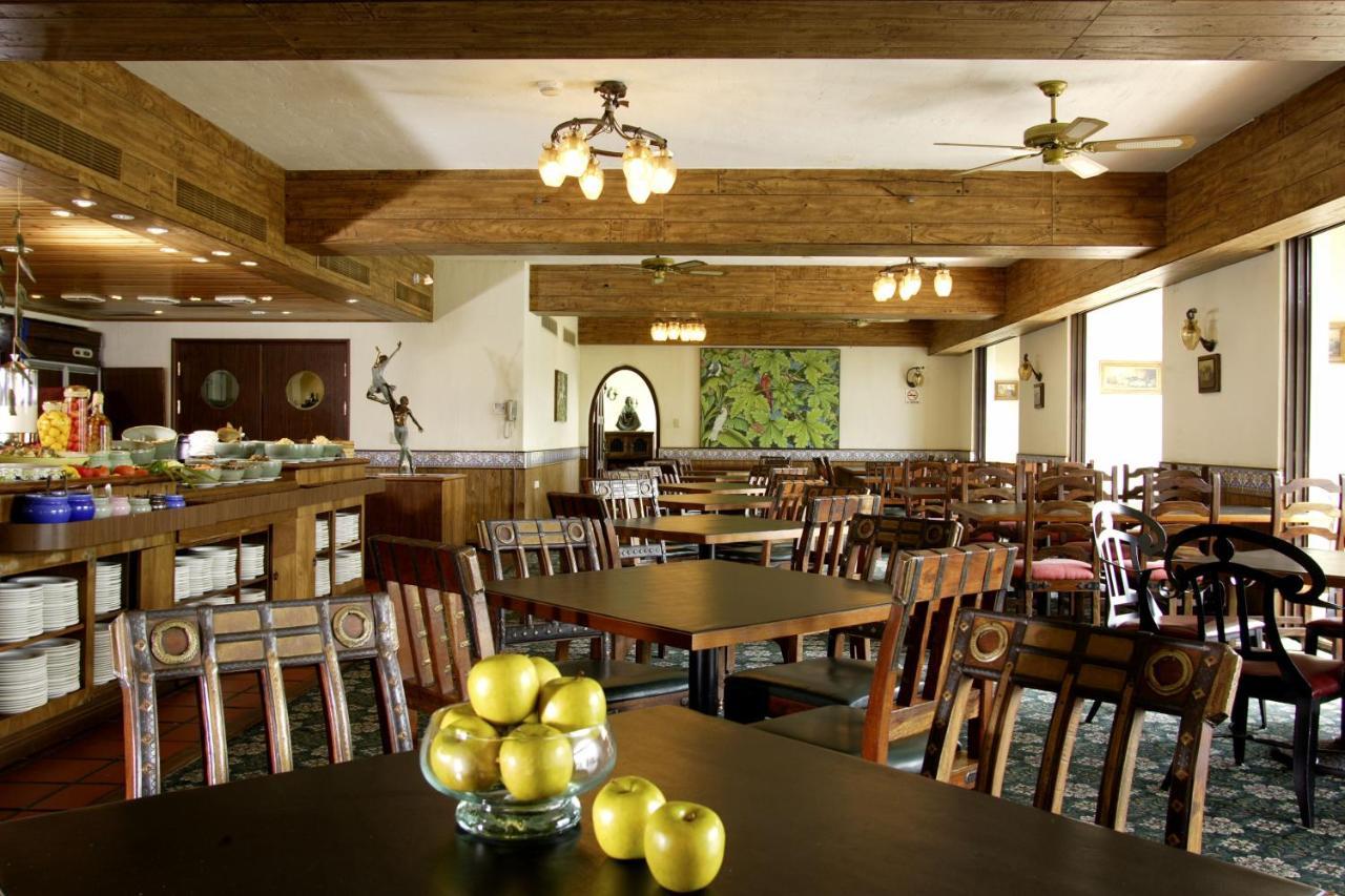 Promisedland Resort & Lagoon Shoufeng Exterior photo The dining room at the hotel
